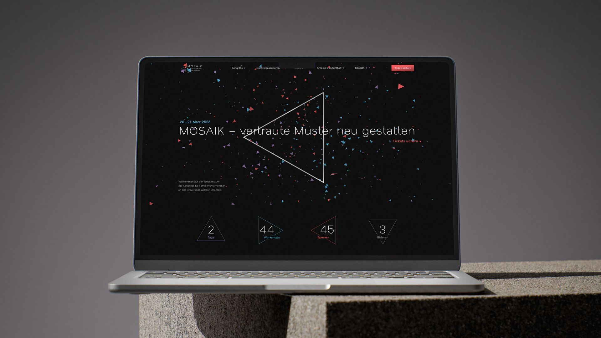 Laptop mit Website-Vorschau
